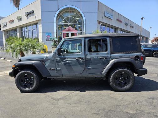 2025 Jeep Wrangler Sport