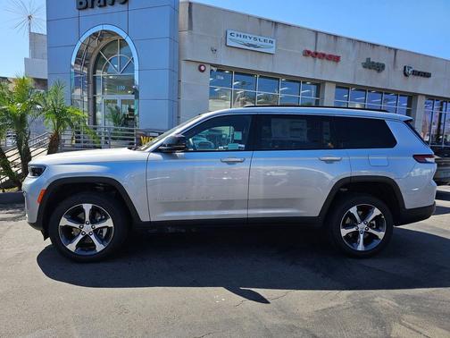 Silver Zynith 2026 Jeep Grand Cherokee L Limited