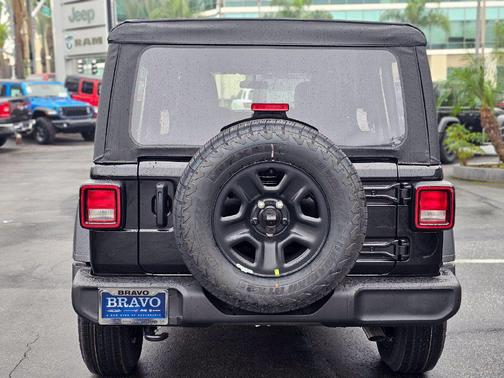 Black Clearcoat 2026 Jeep Wrangler Sport S