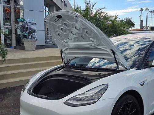 2018 Tesla Model 3 Performance