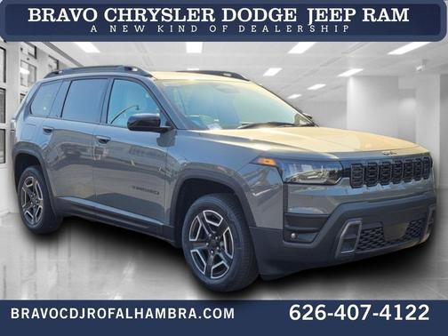 Sting-Gray Clearcoat 2026 Jeep Cherokee Laredo 4x4