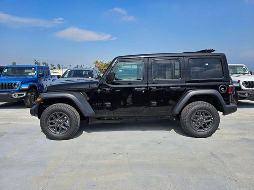 Black Clearcoat 2026 Jeep Wrangler Sport S