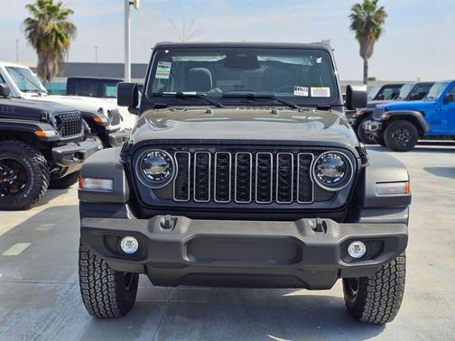 Black Clearcoat 2026 Jeep Wrangler Sport S