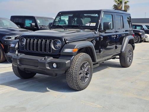 Black Clearcoat 2026 Jeep Wrangler Sport S