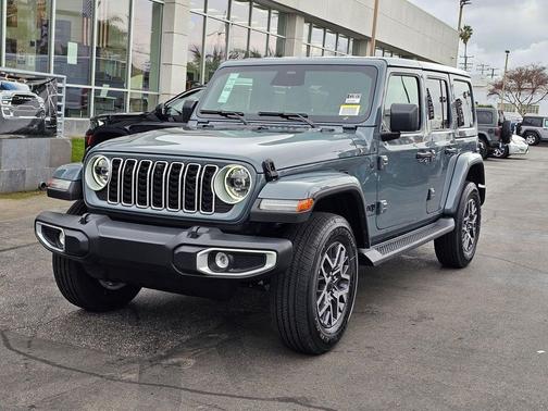 2026 Jeep Wrangler 4-Door Sahara 4x4