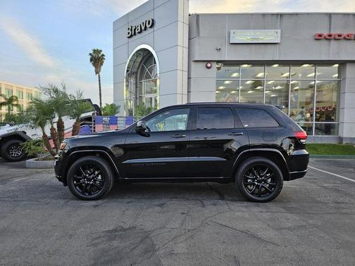2020 Jeep Grand Cherokee Altitude