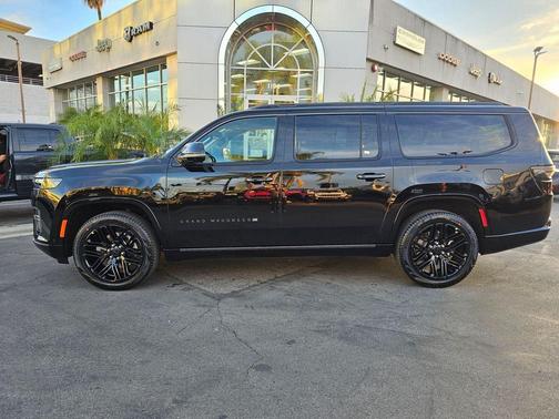 High Gloss Black 2026 Jeep Grand Wagoneer L Limited Reserve 4x4