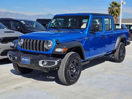 2026 Jeep Gladiator Sport