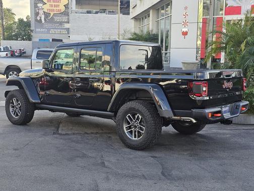 2026 Jeep Gladiator Mojave 4x4