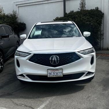 Platinum White Pearl 2023 Acura MDX Standard
