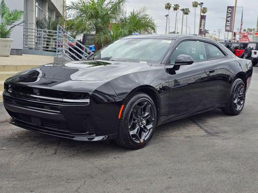 Diamond Black Crystal Pearlcoat 2026 Dodge Charger R/T