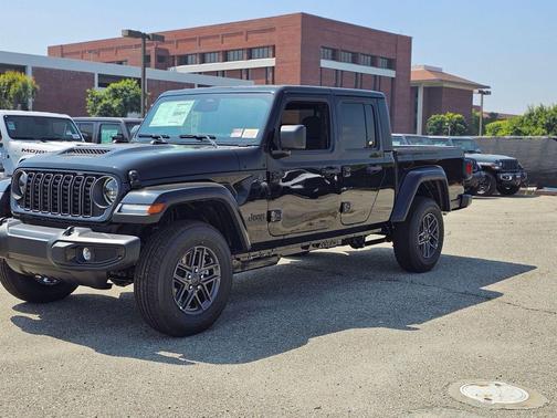 Black Clearcoat 2026 Jeep Gladiator Sport S