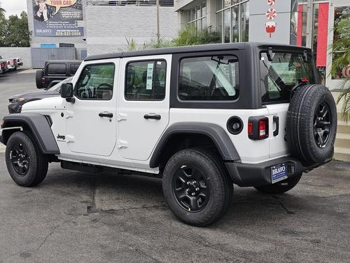 2026 Jeep Wrangler Sport