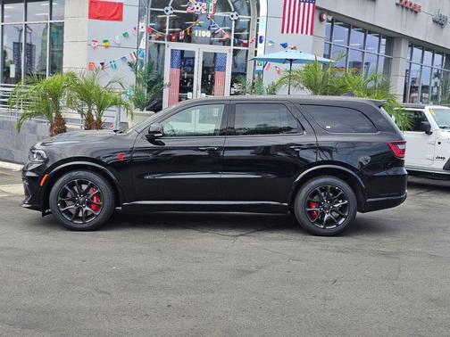 DB Black Clearcoat 2026 Dodge Durango SRT Hellcat Jailbreak AWD