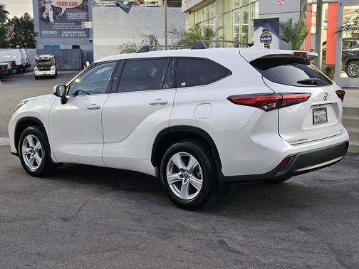 2021 Toyota Highlander LE