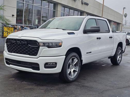 2026 RAM 1500 Express