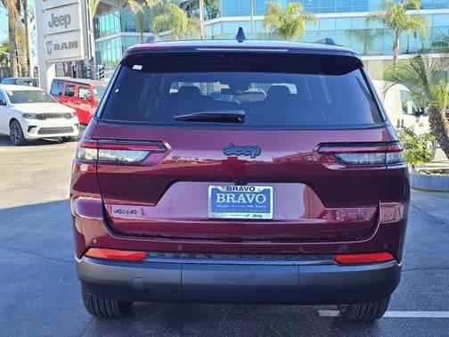 2025 Jeep Grand Cherokee L Altitude