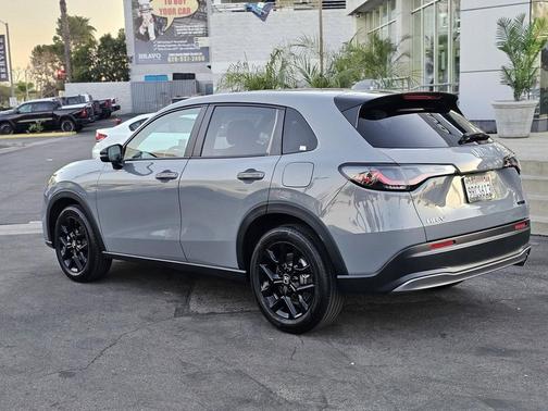 2025 Honda HR-V 2WD Sport