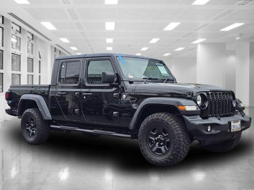 2021 Jeep Gladiator Sport