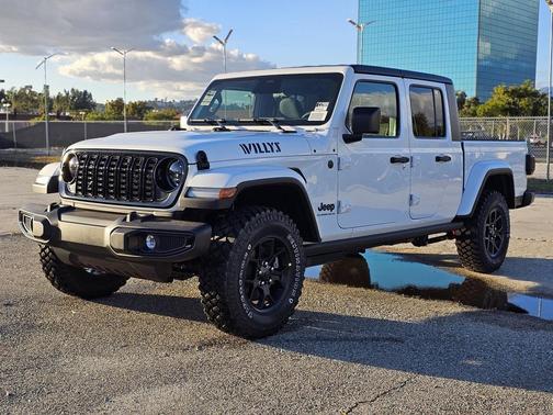 2026 Jeep Gladiator Willys 4x4