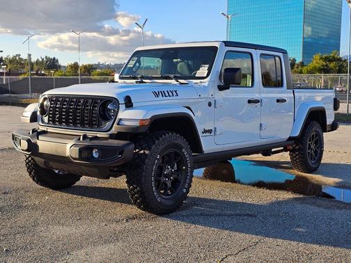 2026 Jeep Gladiator Willys 4x4