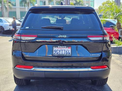 2023 Jeep Grand Cherokee Laredo