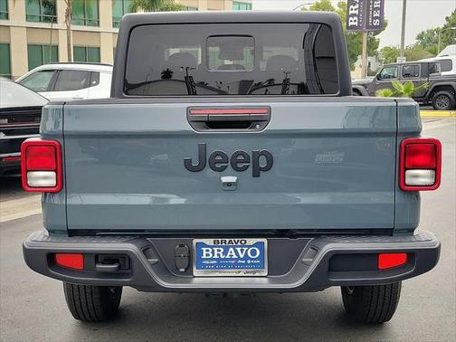 2025 Jeep Gladiator Sport S