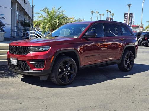 2023 Jeep Grand Cherokee Altitude