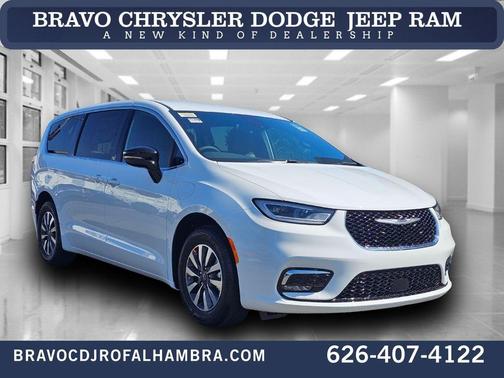 2026 Chrysler Pacifica L