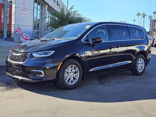 2026 Chrysler Pacifica L