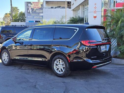 2026 Chrysler Pacifica L