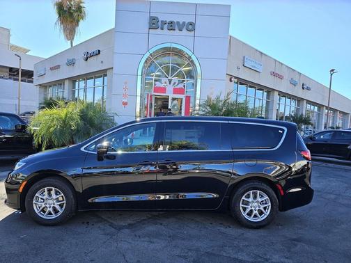 2026 Chrysler Pacifica L