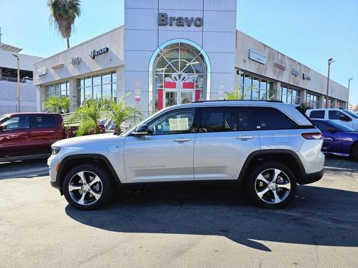 2023 Jeep Grand Cherokee 4xe Base