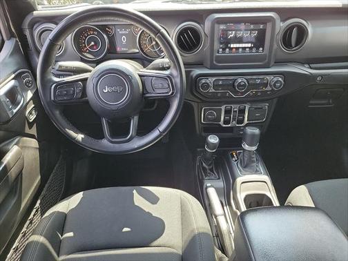 2022 Jeep Gladiator Willys 4x4