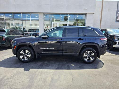 2023 Jeep Grand Cherokee 4xe Base