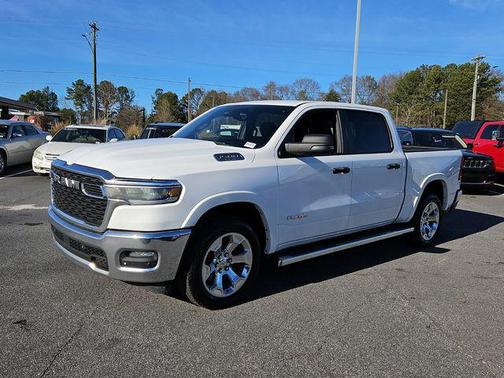 2025 RAM 1500 Big Horn Crew Cab 4x4 57' Box