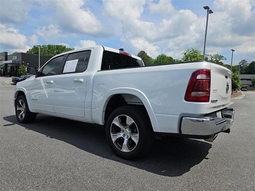 2022 RAM 1500 Laramie Crew Cab 4x2 57' Box