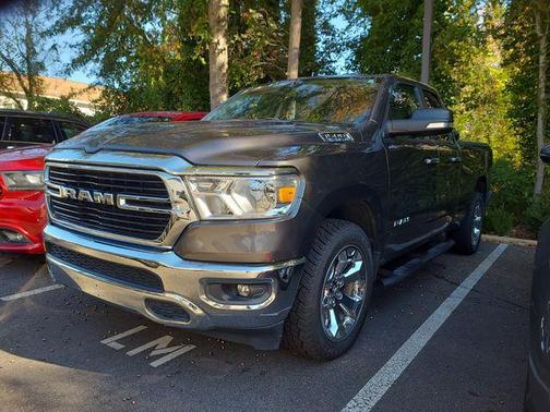 2020 RAM 1500 Big Horn Quad Cab 4x4 64' Box