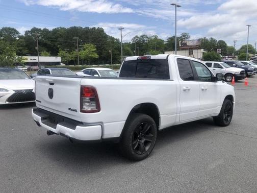 2022 RAM 1500 Big Horn Quad Cab 4x4 64' Box