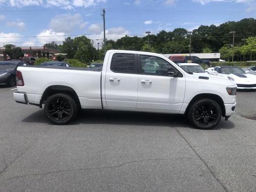 2022 RAM 1500 Big Horn Quad Cab 4x4 64' Box
