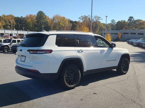2025 Jeep Grand Cherokee L Altitude X 4x2