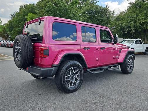 2024 Jeep Wrangler 4-Door Sahara 4x4