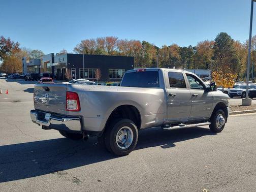 2024 RAM 3500 Big Horn Crew Cab 4x4 8 Box