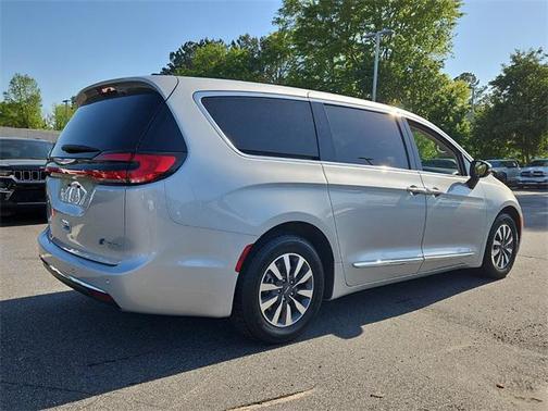 2023 Chrysler Pacifica Hybrid Limited