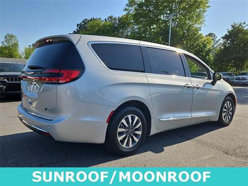 2023 Chrysler Pacifica Hybrid Limited