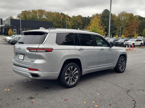 2021 Jeep Grand Cherokee L Overland 4x2