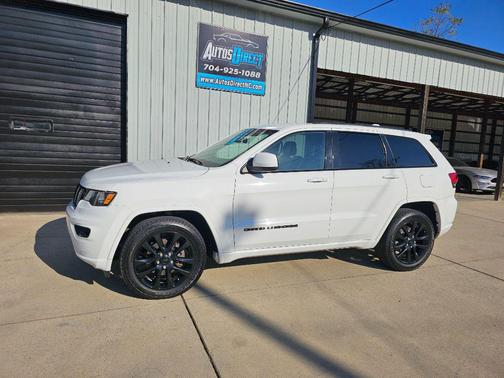 2020 Jeep Grand Cherokee Altitude
