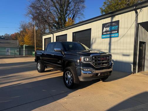 2017 GMC Sierra 1500 SLT