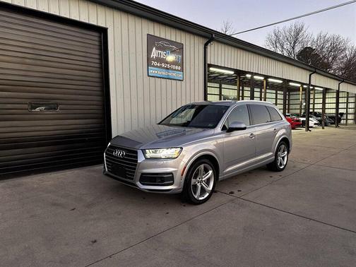 2019 Audi Q7 55 Prestige