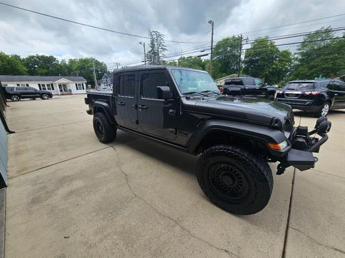2020 Jeep Gladiator Sport S